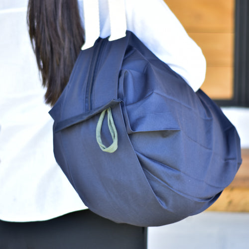El compañero de viaje perfecto: nuestro bolso plegable te brinda conveniencia en cada aventura