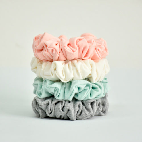 Cambia tu look al instante con nuestros scrunchies únicos