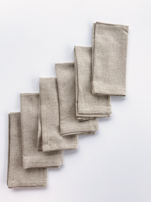 Descubre la suavidad y resistencia del lino con nuestras servilletas de tela reutilizables