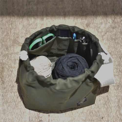 Bolsa de tejido de pie con múltiples compartimentos: Almacena todo lo que necesitas para tus proyectos