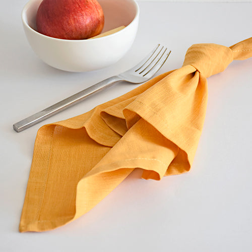 La elegancia del lino en cada pliegue: nuestras servilletas de tela reutilizables